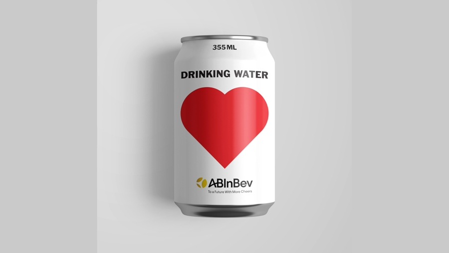 AB InBev stuurt drinkwater naar Oekraïense grens